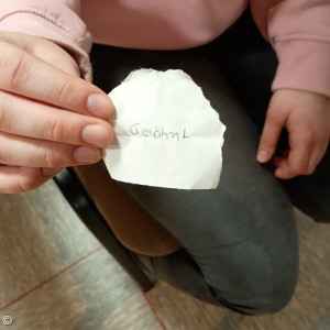 Bild von einem Zettel mit der Einschränkung "gelähmt"